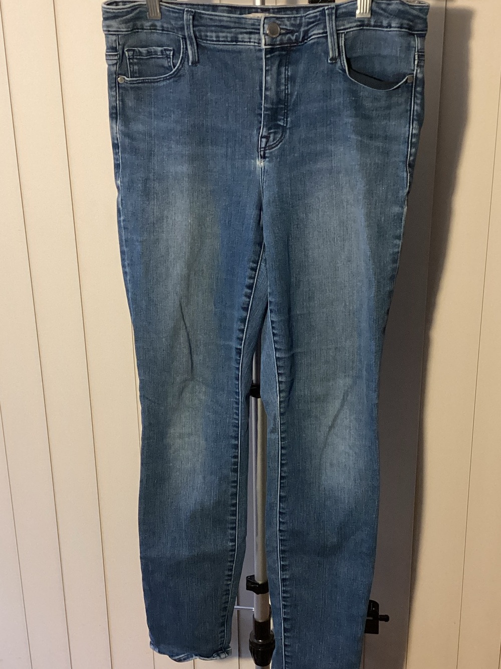 Athleta Skinny Jeans in Medium Blue Wash